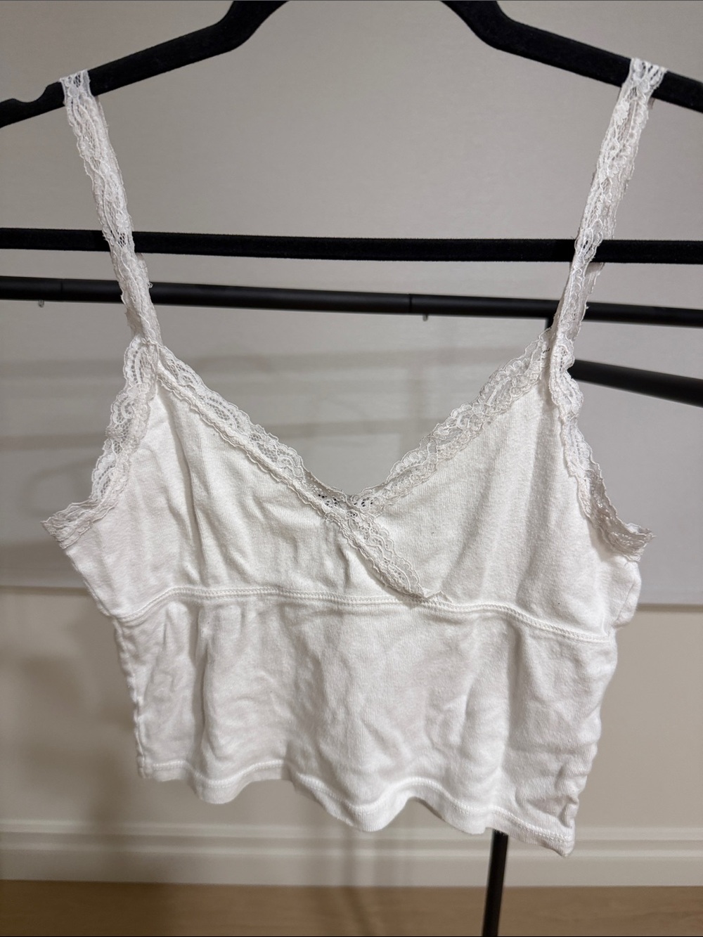 Brandy Melville White Lace Trim Cami